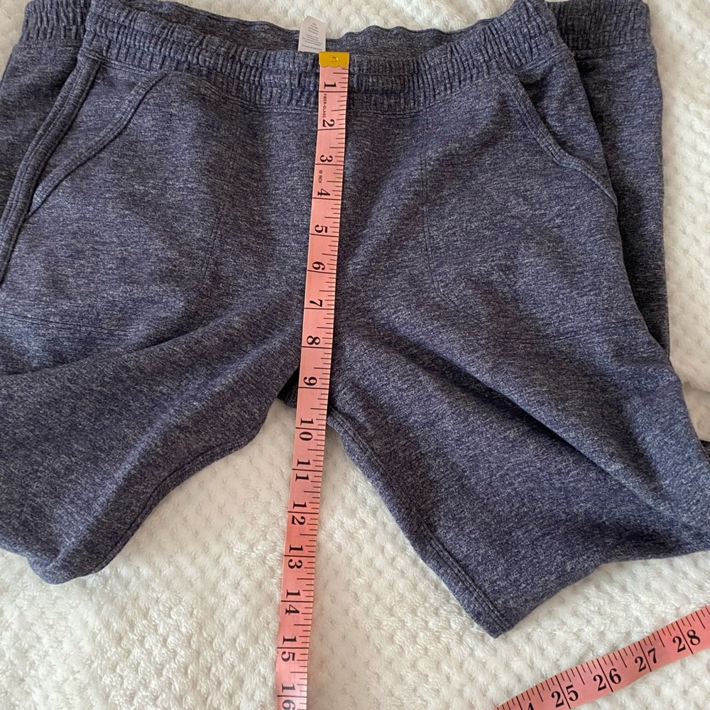 Ivivva by Lululemon joggers - Picture 9 of 9